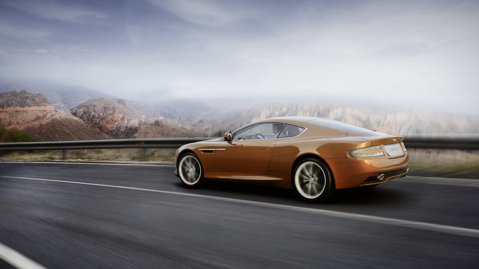 ӢϵγAston Martinֽ