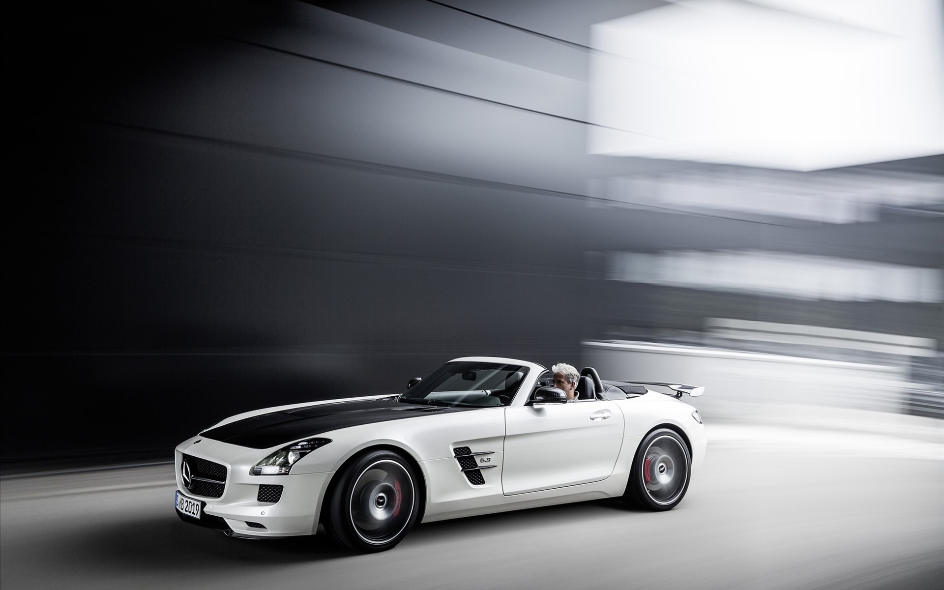  SLS AMG GTֽܳ(ͼ3)