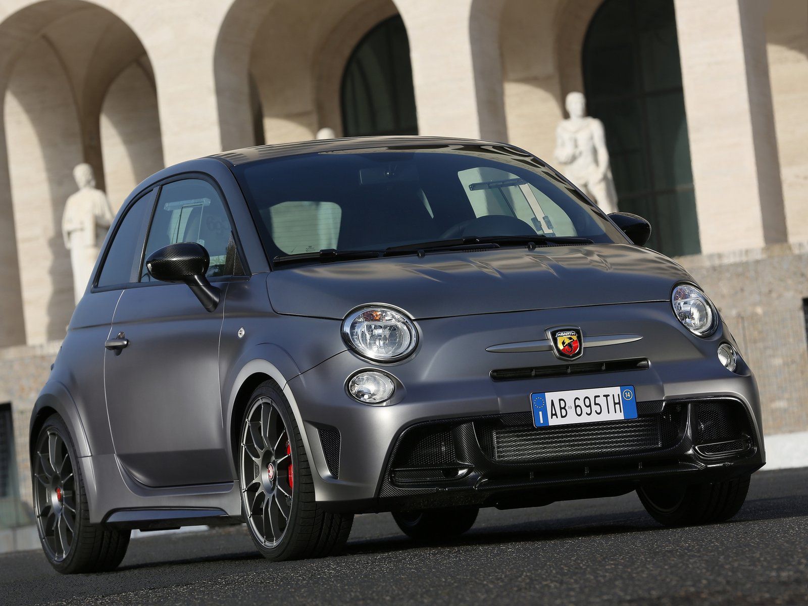 695 Abarth Biposto2015ֽ