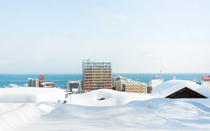 日本北海道小樽冬季唯美雪景桌面壁纸