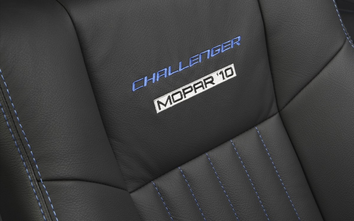 Dodge Challenger Mopar˹յ棩ֽ(ͼ12)