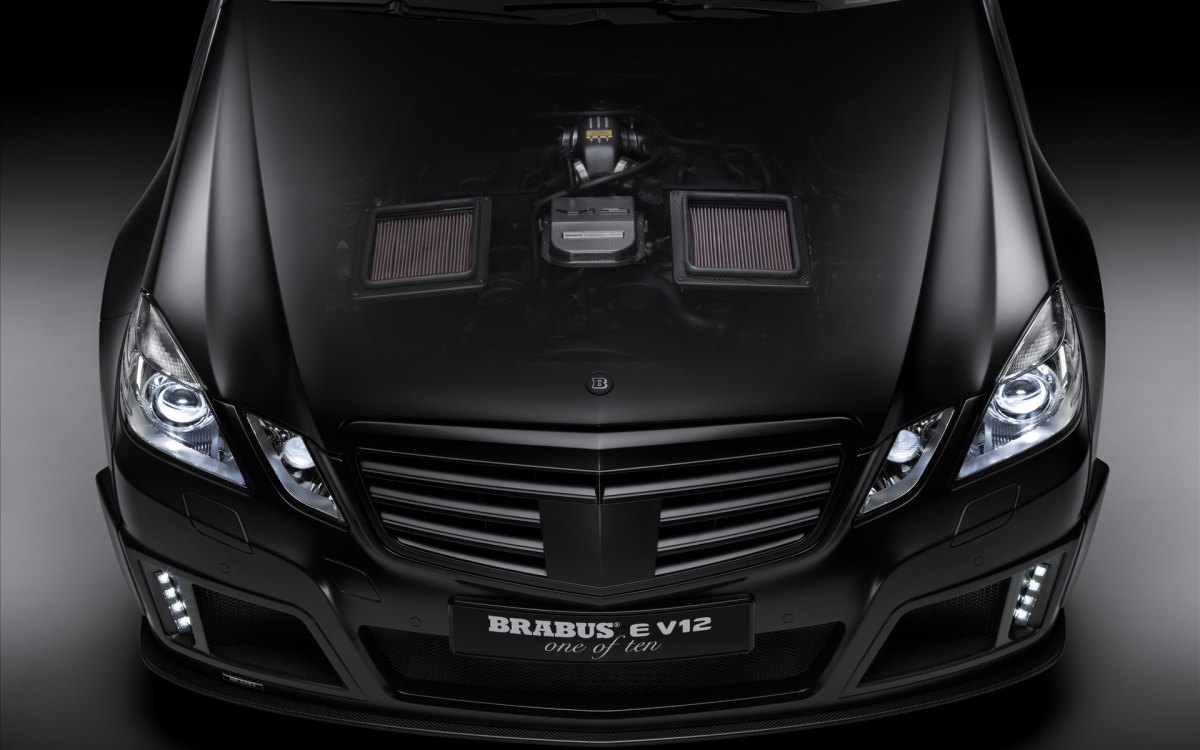 ۰ҹоBrabus E V12 Black Baron(ͼ3)